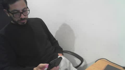 Snapshot of salvatore6920 chatting on 12/28/24, 02:53 Sal vatore online show from 12/28/24, 02:53