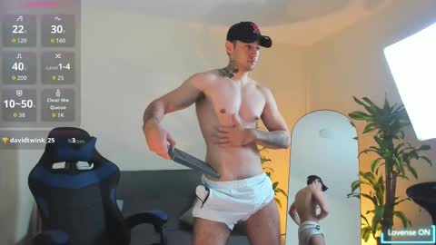Snapshot of salvatore_costa chatting on 10/17/25, 02:26 Salvatore online show from 10/17/25, 02:26