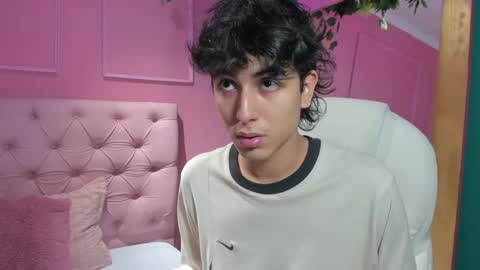 Snapshot of salvatore_monterey chatting on 12/21/24, 07:49 salvatore online show from 12/21/24, 07:49