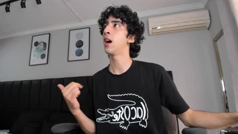 Snapshot of salvatore_monterey chatting on 03/07/25, 02:12 salvatore online show from 03/07/25, 02:12