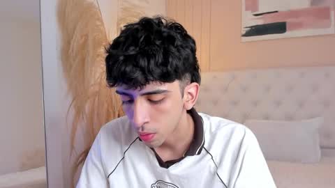 Snapshot of salvatore_monterey chatting on 10/02/25, 08:27 salvatore online show from 10/02/25, 08:27