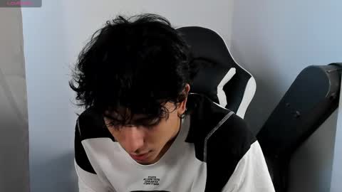 salvatore_montt online show from 02/15/25, 09:48