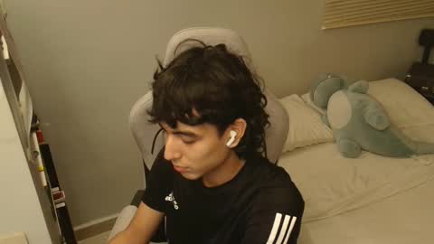 salvatore_montt online show from 10/14/25, 03:29