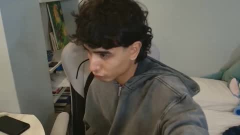 salvatore_montt online show from 10/17/25, 07:00