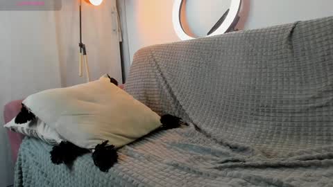 Esteban online show from 01/15/25, 01:23