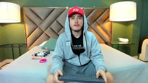  Salvatore online show from 04/20/26, 01:30