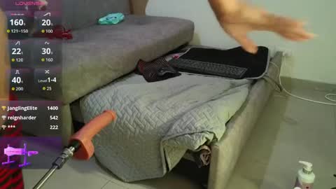 saly_moon1 online show from 04/05/26, 12:30