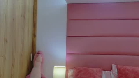 Snapshot of sam_and_lisa_ chatting on 11/08/25, 12:55 sam_and_lisa_ online show from 11/08/25, 12:55