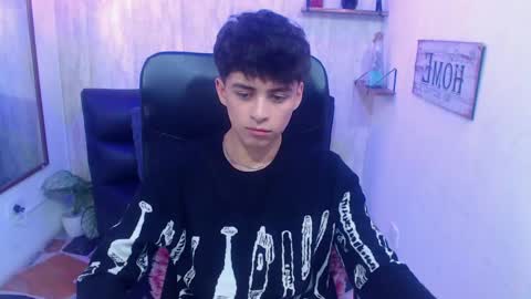 Snapshot of sam_daves chatting on 02/04/25, 04:08 Sam online show from 02/04/25, 04:08