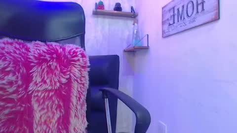 Snapshot of sam_daves chatting on 02/05/25, 04:25 Sam online show from 02/05/25, 04:25