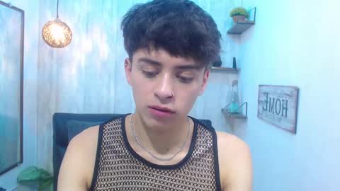 Snapshot of sam_daves chatting on 02/10/25, 01:22 Sam online show from 02/10/25, 01:22