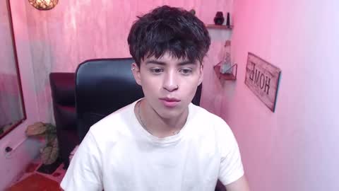 Snapshot of sam_daves chatting on 02/18/25, 01:33 Sam online show from 02/18/25, 01:33