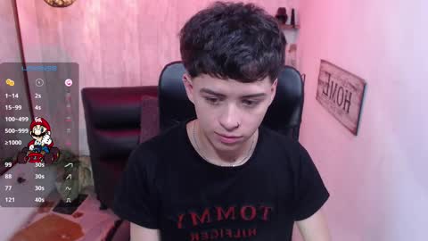 Snapshot of sam_daves chatting on 02/25/25, 01:17 Sam online show from 02/25/25, 01:17