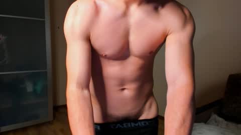 Snapshot of sam_huston18 chatting on 12/20/25, 09:44 BACK IN 2 WEEKS online show from 12/20/25, 09:44