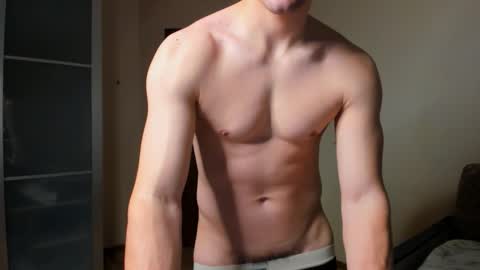 Snapshot of sam_huston18 chatting on 02/13/26, 04:41 BACK IN 2 WEEKS online show from 02/13/26, 04:41