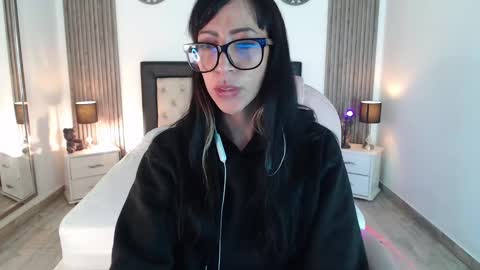 Snapshot of sam_mansson66 chatting on 02/10/25, 12:08 SAM MANSON online show from 02/10/25, 12:08