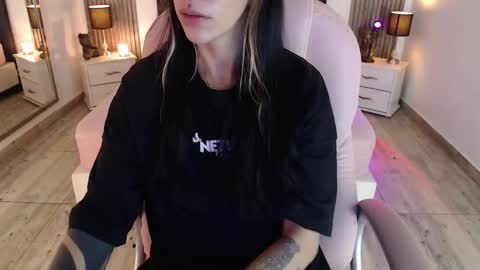 Snapshot of sam_mansson66 chatting on 02/11/25, 12:16 SAM MANSON online show from 02/11/25, 12:16