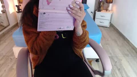 Snapshot of sam_mansson66 chatting on 02/19/25, 12:11 SAM MANSON online show from 02/19/25, 12:11