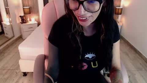 Snapshot of sam_mansson66 chatting on 03/12/25, 12:26 SAM MANSON online show from 03/12/25, 12:26