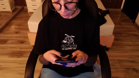 Snapshot of sam_mansson66 chatting on 09/29/25, 01:05 SAM MANSON online show from 09/29/25, 01:05