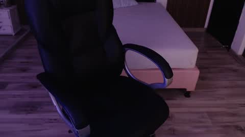 Snapshot of sam_mansson66 chatting on 10/06/25, 06:38 SAM MANSON online show from 10/06/25, 06:38