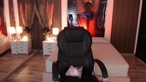 Snapshot of sam_mansson66 chatting on 11/01/25, 02:19 SAM MANSON online show from 11/01/25, 02:19