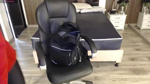 SAM MANSON online show from 04/21/26, 12:11