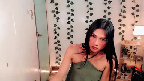 Snapshot of sam_mitinair chatting on 02/12/25, 07:23 sam online show from 02/12/25, 07:23