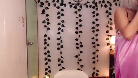 Snapshot of sam_mitinair chatting on 02/23/25, 10:53 sam online show from 02/23/25, 10:53