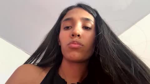 Snapshot of sam_robert17 chatting on 02/21/26, 08:32 Samantha Roberts online show from 02/21/26, 08:32