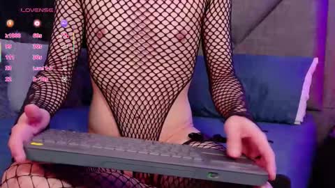 Sam online show from 09/23/25, 07:44