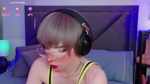 Sam online show from 03/18/26, 07:22