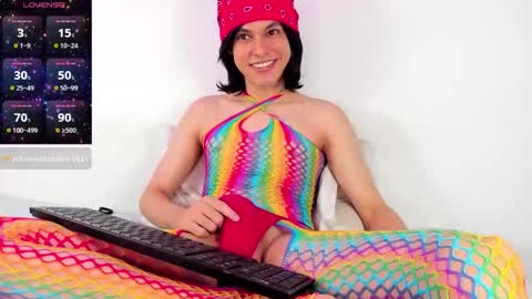 Snapshot of sam_shellby chatting on 09/21/25, 02:57 sam online show from 09/21/25, 02:57