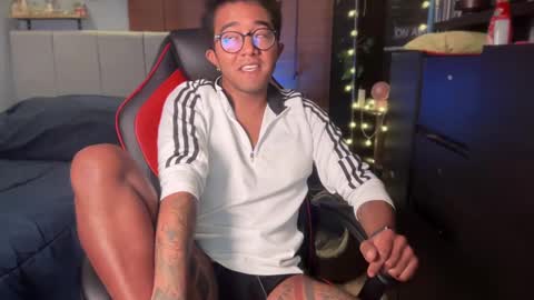 SAMUEL THOMPSON online show from 02/27/25, 07:04