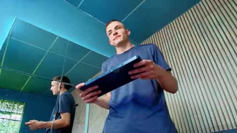 Snapshot of sam_vega_ chatting on 09/10/25, 07:25 Sam Vega online show from 09/10/25, 07:25