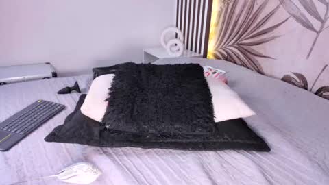 Samaantha  online show from 02/06/25, 03:09