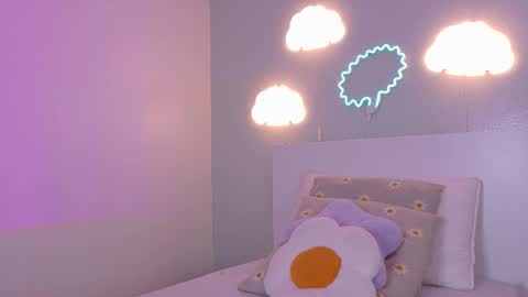   online show from 12/01/25, 11:59