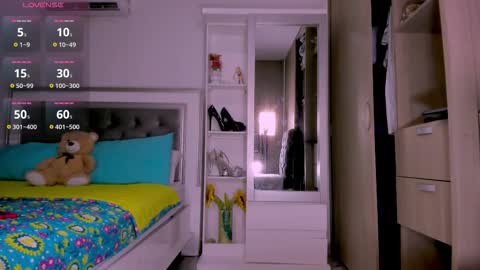 carolina online show from 10/18/25, 01:30