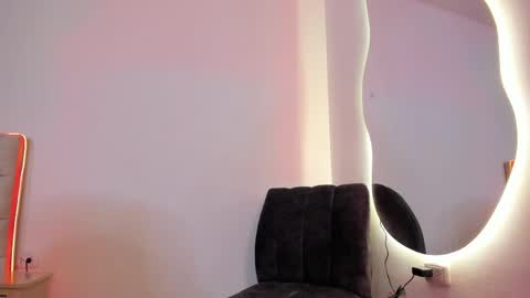 samanta_conner online show from 04/15/26, 10:43