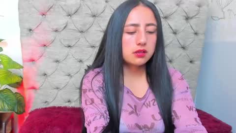 Snapshot of samanta_fischer chatting on 11/01/25, 11:34 Sammy online show from 11/01/25, 11:34