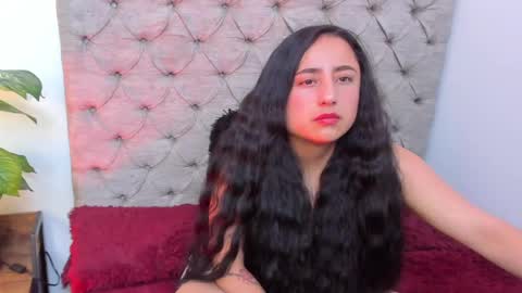 Snapshot of samanta_fischer chatting on 11/08/25, 11:43 Sammy online show from 11/08/25, 11:43