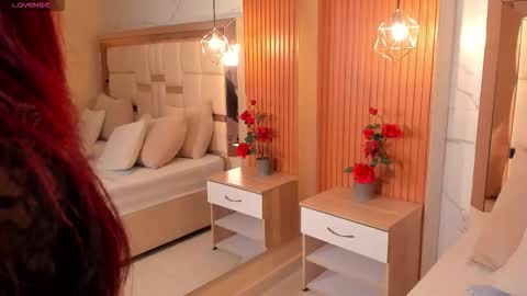 samantha   online show from 12/22/25, 08:44