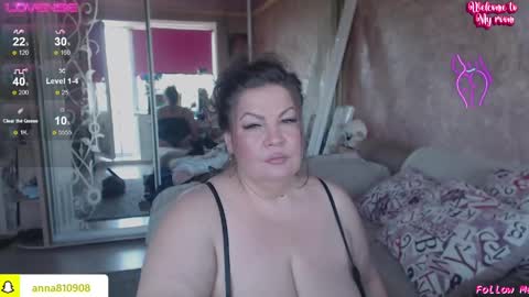 Snapshot of samanta_shy chatting on 05/22/26, 09:04 Marry online show from 05/22/26, 09:04