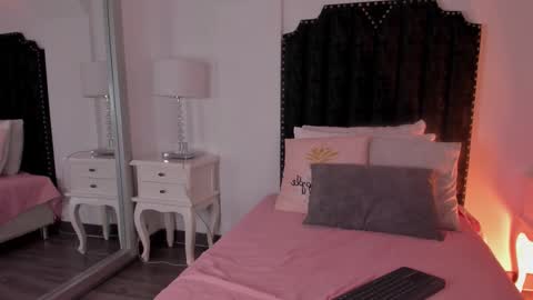  samanta  online show from 11/27/25, 03:30