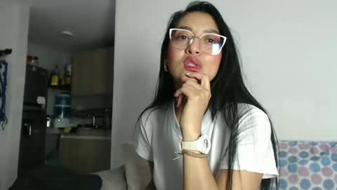 Snapshot of samanta_xi chatting on 05/28/26, 04:15 samanta online show from 05/28/26, 04:15