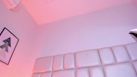 SAMANTA  online show from 04/11/26, 07:45