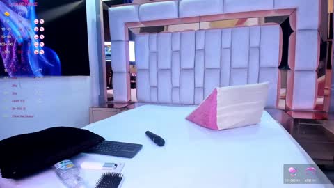 S A M A N T A   online show from 02/01/25, 05:07