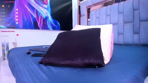 S A M A N T A   online show from 02/09/25, 06:11