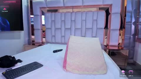 S A M A N T A   online show from 02/15/25, 09:16