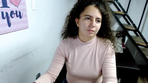 Snapshot of samantha2girl chatting on 12/14/24, 02:34 samantha online show from 12/14/24, 02:34